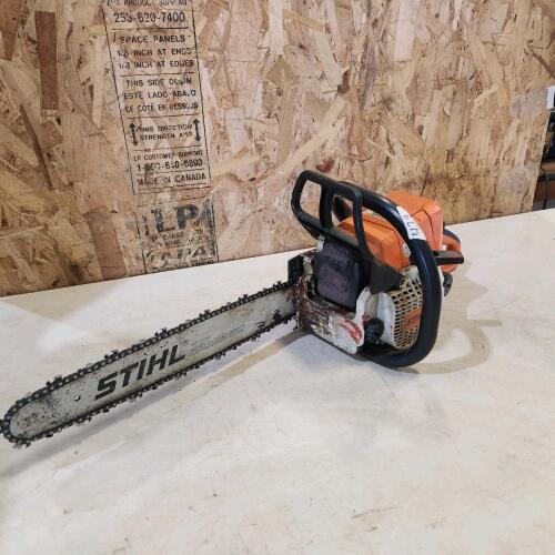 Stihl 025 16" chainsaw working order