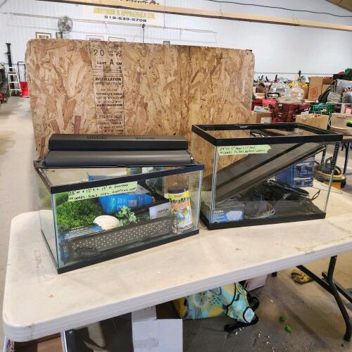 2 Complete aquariums