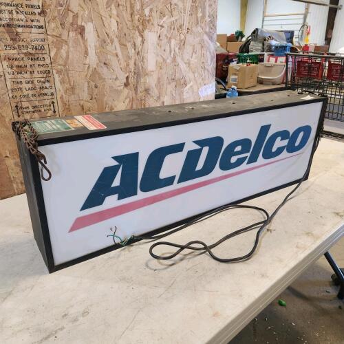 3'x1' Light up hanging sign w damage
