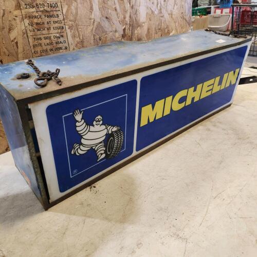 3'x1' Light up sign w damage