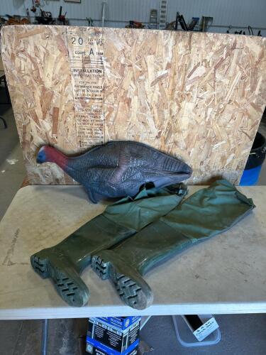 Sz 10 Hip waders, partial turkey decoy