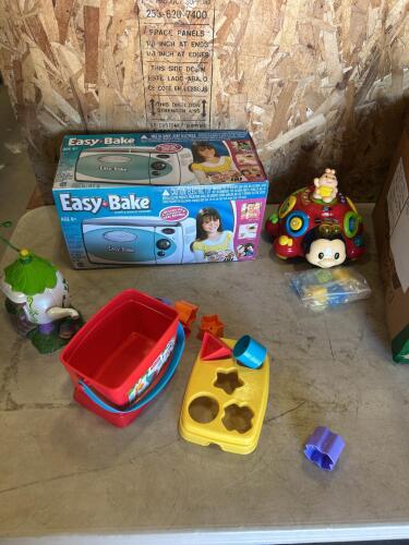 Easy Bake Oven no trays, fisher price shape sorter, kids toys