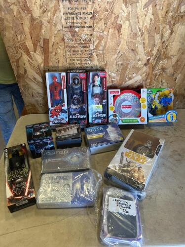 Marvel & Star Wars action figures, golf balls, Leap Frog Explorer