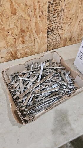 Assorted wrenches