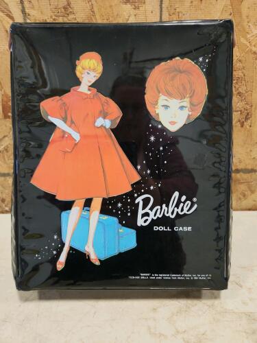 Vintage 1964 Barbie Doll Case w barbies