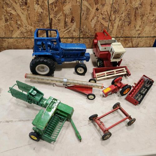 Diecast farm toys some w damage