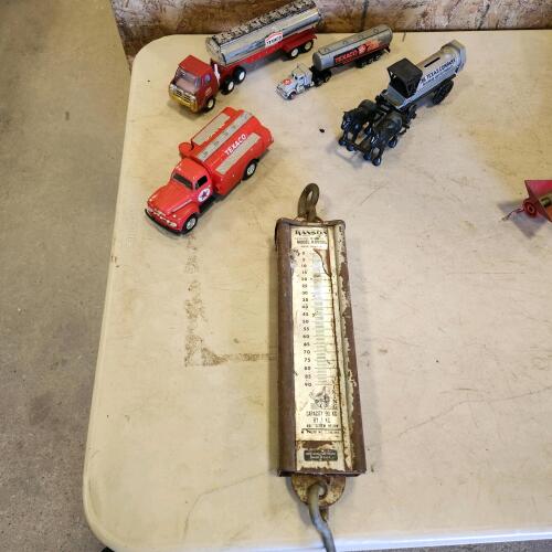 Texaco memorabilia & vintage scale