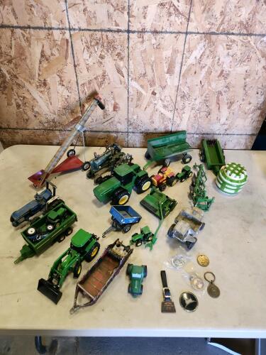 John Deere & other farm toys & memorabilia