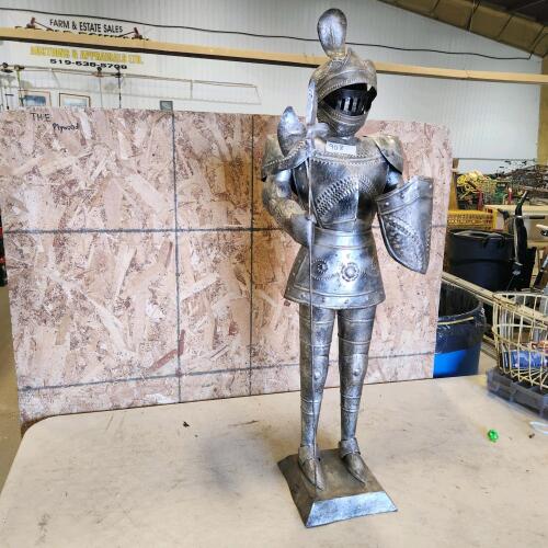 3' T Tin knight