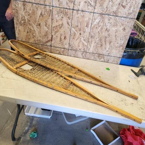 55" Snowshoes
