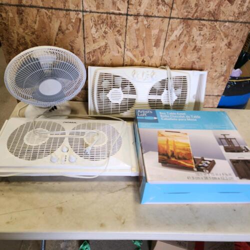 Fans, box table easel
