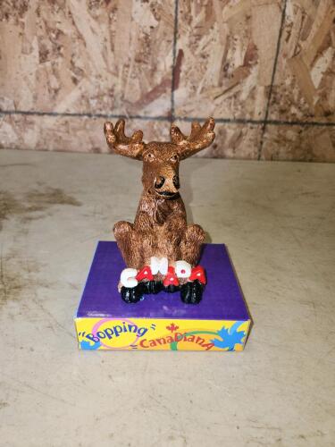 Bobblehead moose