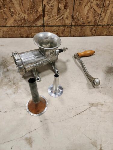 Sausage stuffer