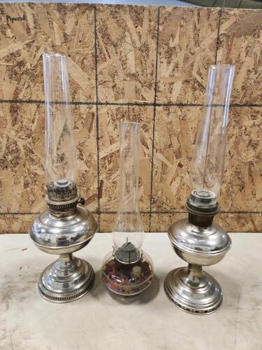 3 Oil lamps