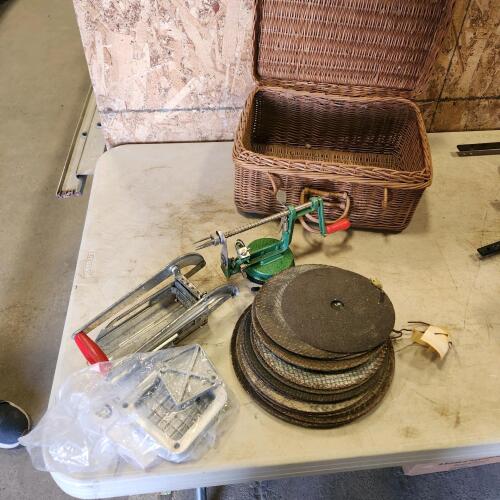 Apple peeler, fry maker, cutoff discs