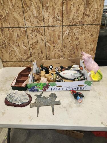 Animal figurines