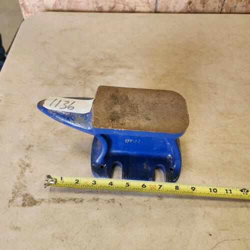 Record anvil