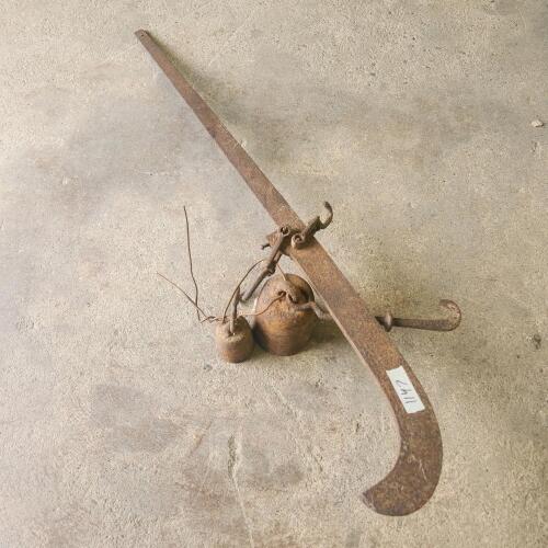 Vintage scale