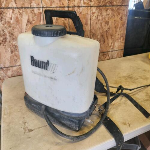 Backpack sprayer