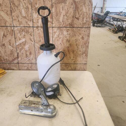 2 Gal Sprayer, LED lights, 2" hitch reciever