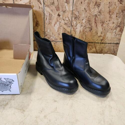 Unused sz 12 leather winter boots