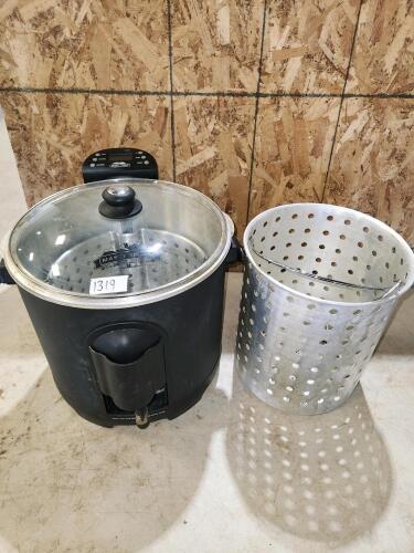 Turkey fryer, seafood boiler