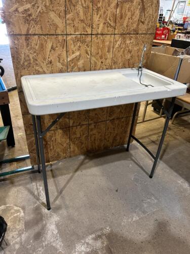 Camping sink & counter