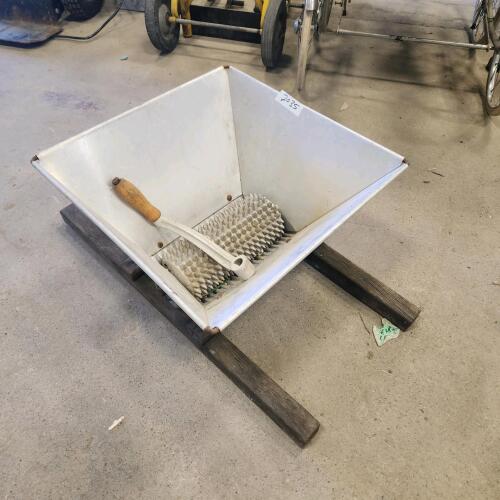 Fruit press