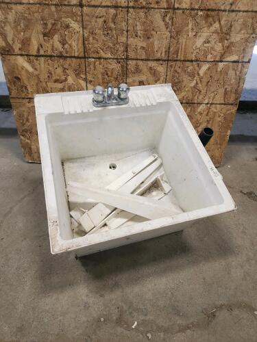 Wash tub
