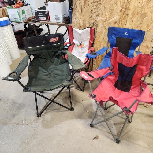4 - Folding lawn chairs