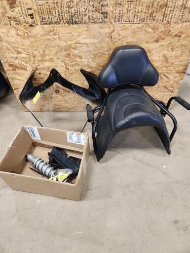2008 Yamaha Apex 2up seat, windshield & other parts