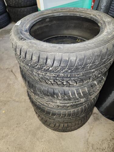 4 185/55R15 Winter tires 70% tread