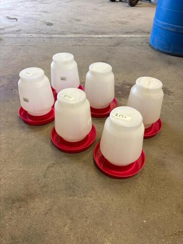 6 - 1 Gallon poultry waterers