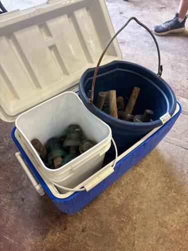 19 - Porcelain insulators and cooler