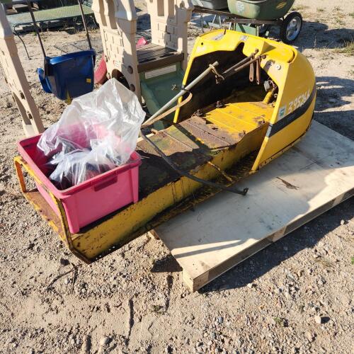 Old 1968 olympic ski doo frame for parts