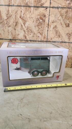 1/18 Scale Diecast horse trailer