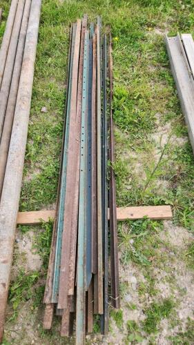 7' T bar stakes