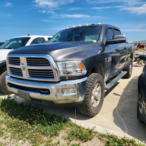 2015 2500 Diesel truck, 514,000km, 4x4