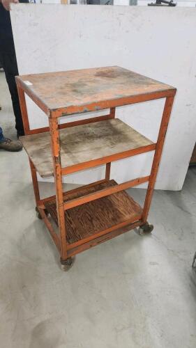 Rolling steel table