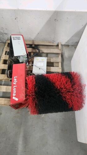 Lely Luna Cattle brush