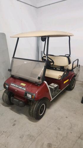 Working battery golf cart w charger- no batteries