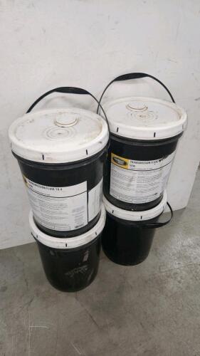 4 20L pails of Transmission fluid 4 50W