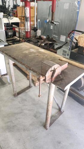 Steel framed work table w 4.5" Record vice