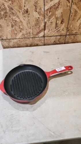 11" Cast frying pan