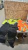 Med high visibility clothing