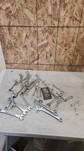 Various sized wrenches
