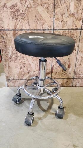 Mechanics stool
