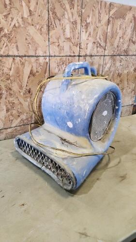 Floor drying fan
