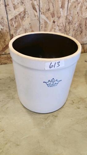 Nice 3 Gal crock
