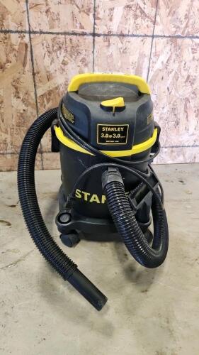 3 Gal shop vac